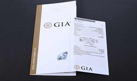 GIA֤.jpg
