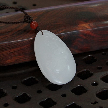 YQ1410-YW_a和田白玉浮雕“鸳鸯”挂件6000 附证.jpg