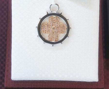 KC1483_a18K彩金钻挂件3360 附概要.jpg